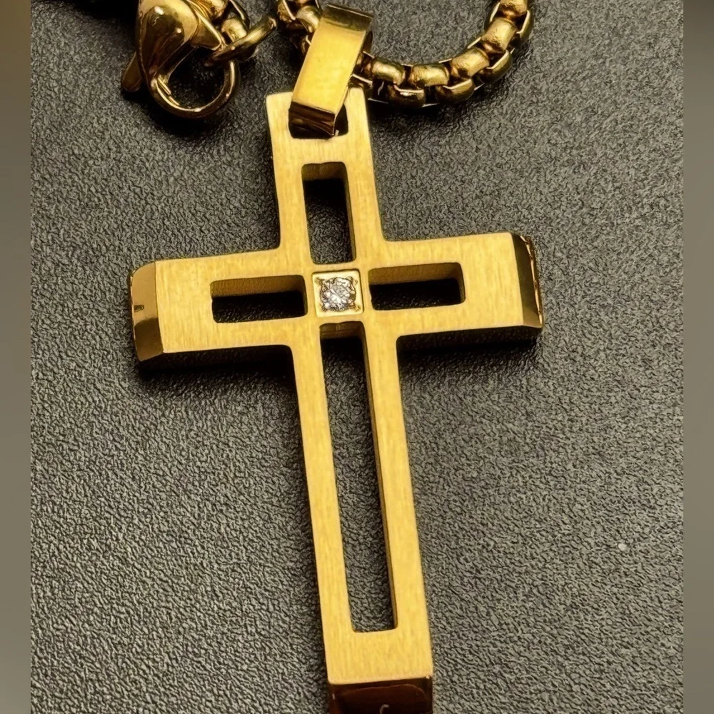New Stainless Steel Gold Cross Pendant Necklace with cz Diamond Accent‎
